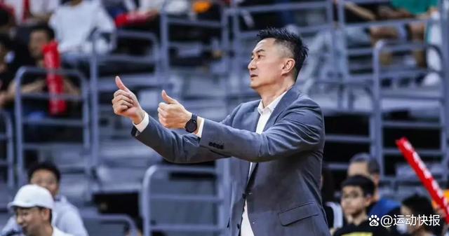 杜锋：球队备战全力以赴，决心夺冠